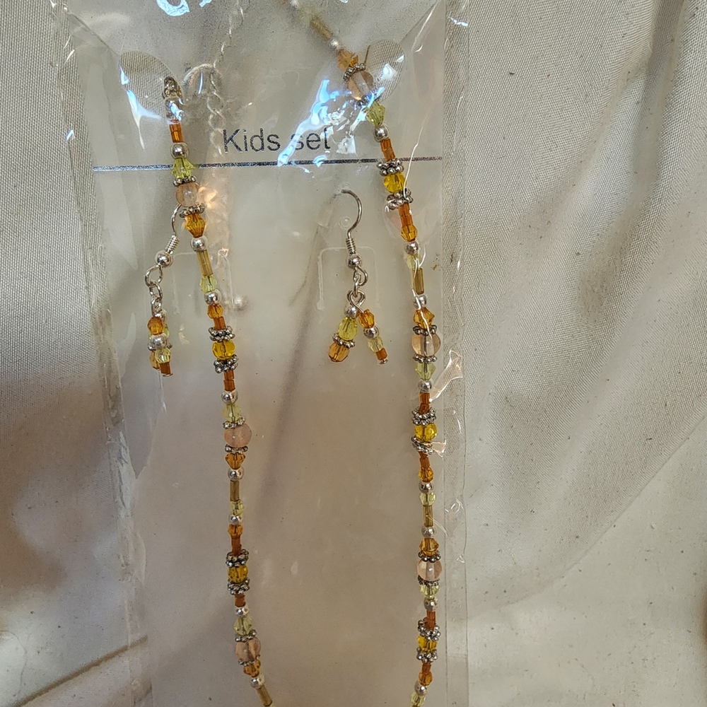 Elegant Beaded Necklace Set